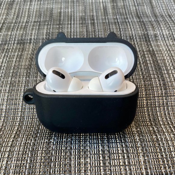 Airpods Pro 1st Gen Silicone Case (Dog) - Picture 2 of 4
